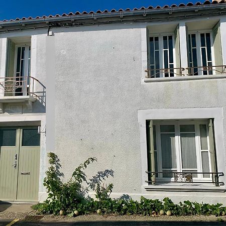 Maison Face Au Soleil Le Bois-Plage-en-Ré Exteriör bild