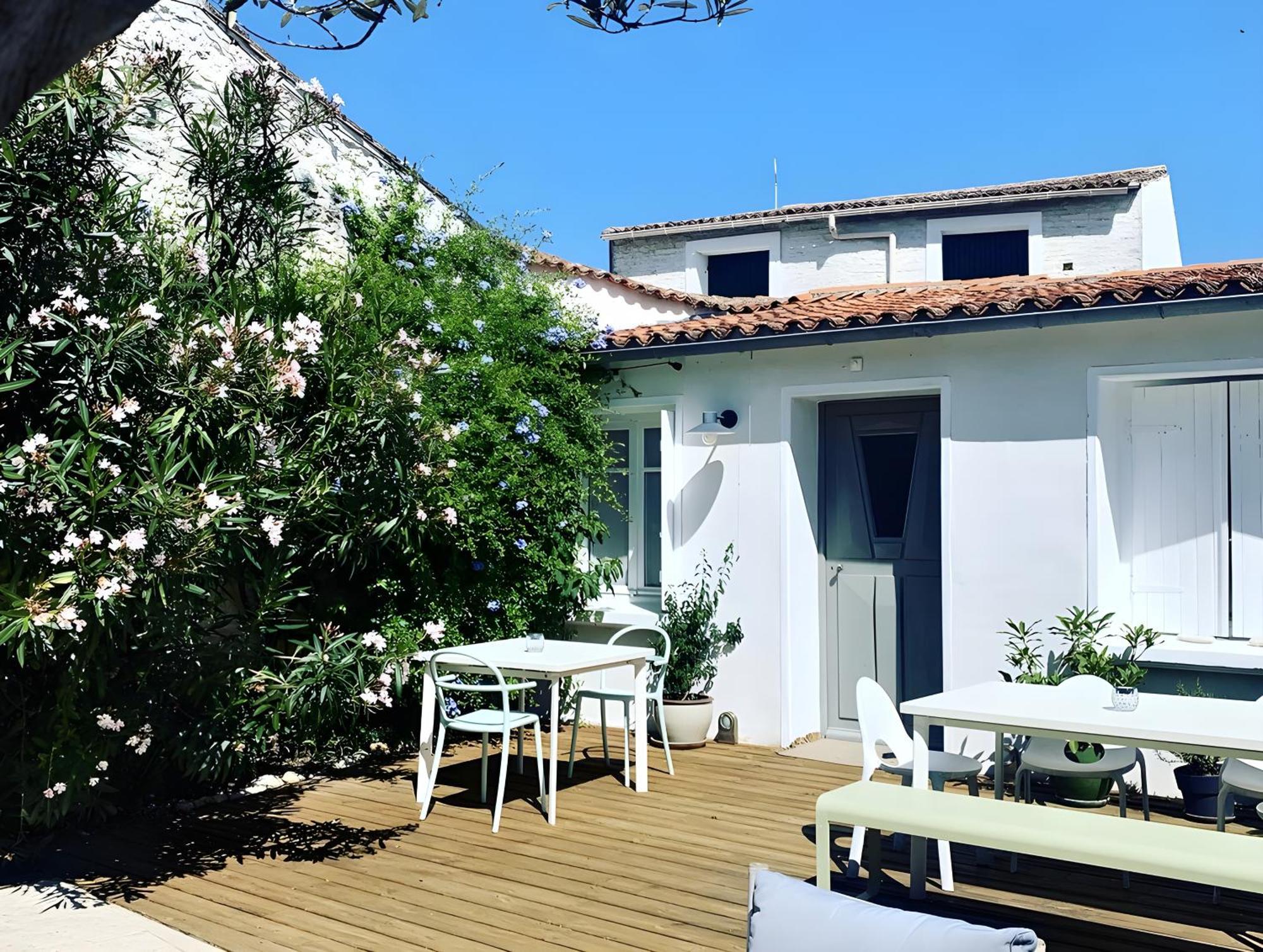 Maison Face Au Soleil Le Bois-Plage-en-Ré Exteriör bild